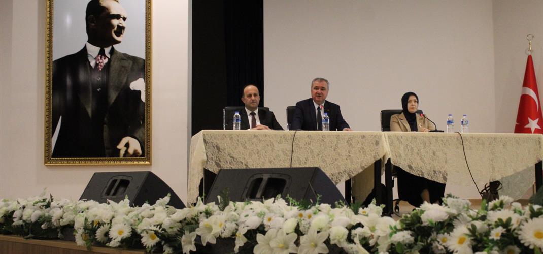 B-Reçete Uygulamaları Bilgilendirme Toplantısı