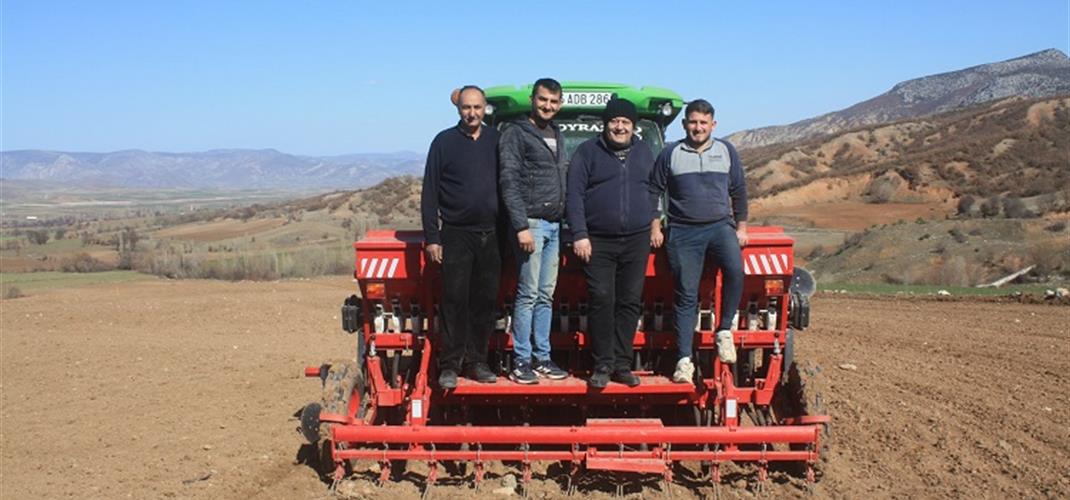 Soğanda Pembe Kök Hastalığıyla Mikrobiyal Mücadele Denemesi